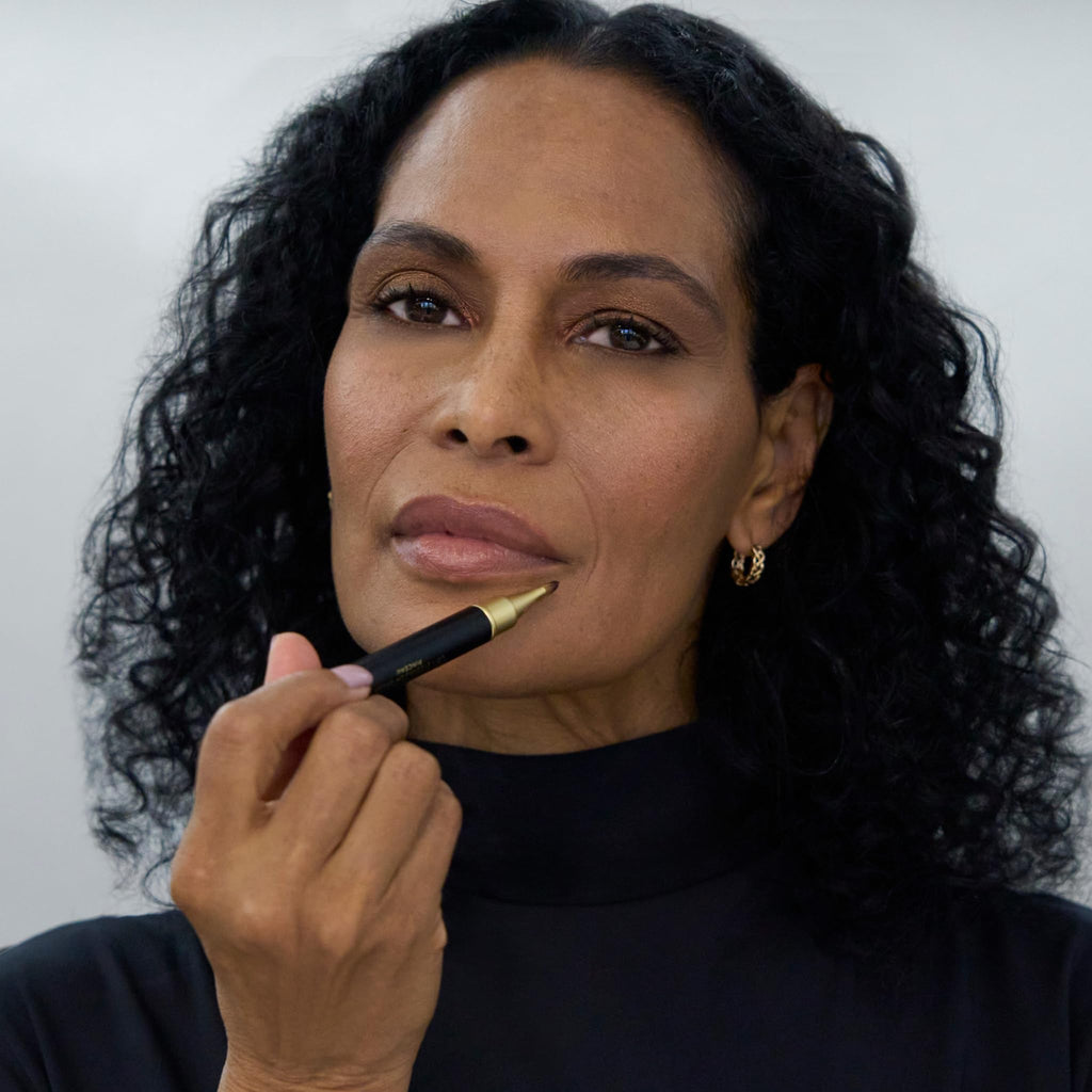 LAURA GELLER NEW YORK Cosmetic Professional Makeup Brushes - Cruelty-Free 02 Retractable Angled Kabuki Brush